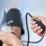 Toma Presión Aneroide Yuwell + Estuche + Fonendoscopio 3 4 47