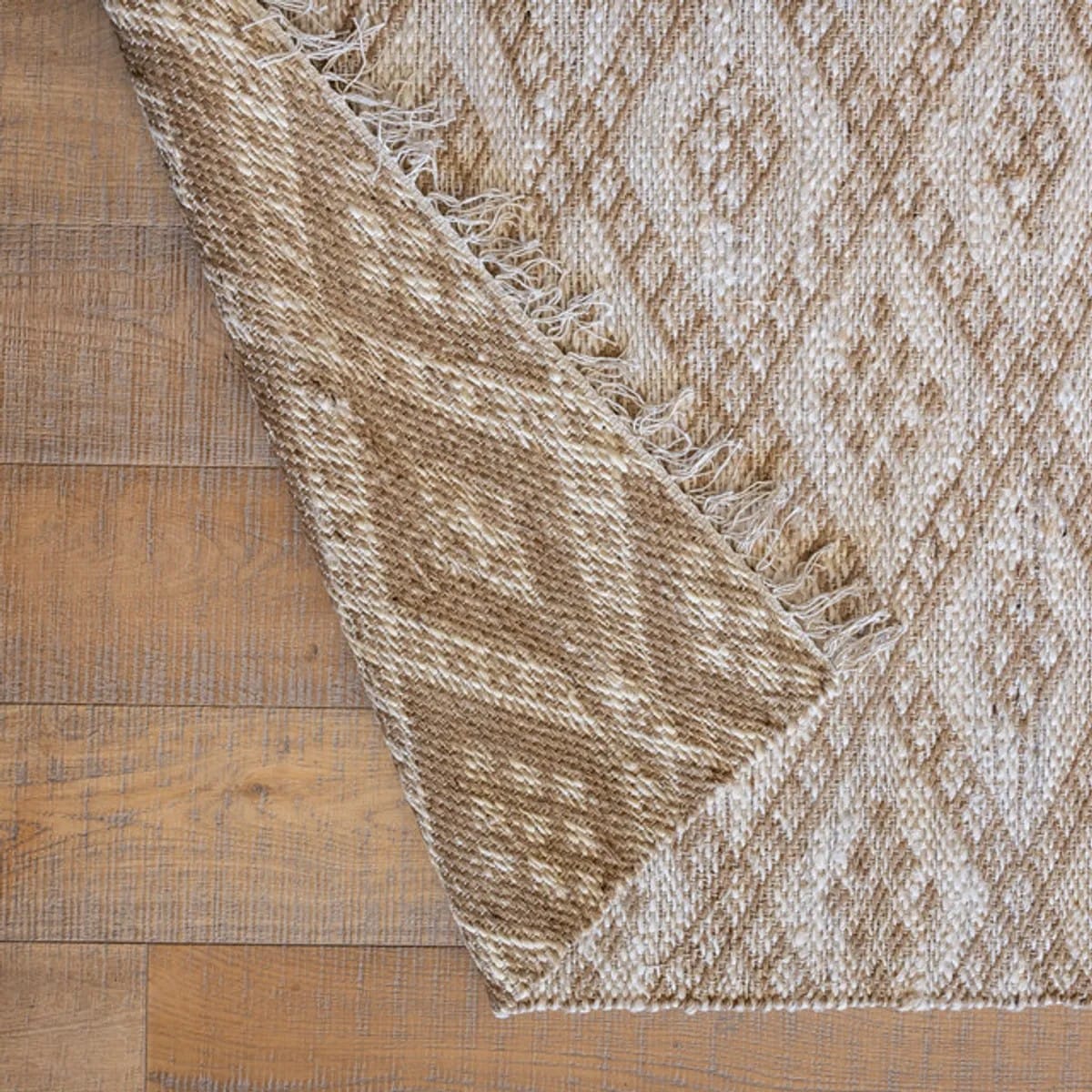 Lana Nashik 200x300 1