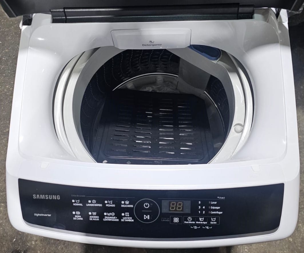 Samsung 8kg. WA80CG4240BW25 9