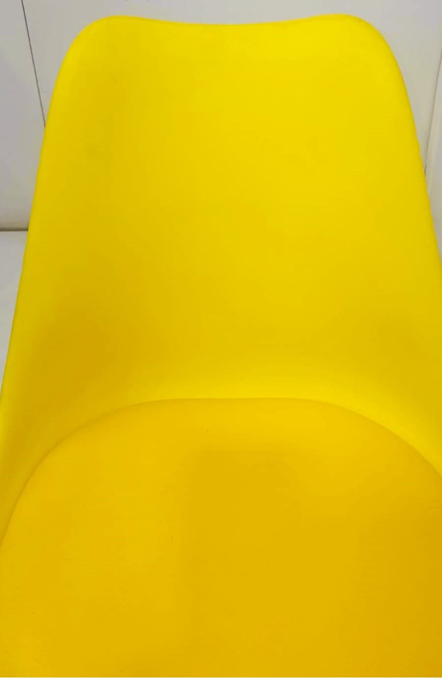Silla Tulip Amarilla 12